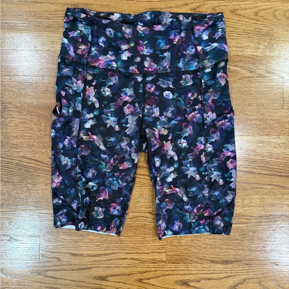 lululemon athletica Floral Bike Shorts - Black and Purple